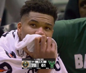 开云体育-穆雷巅峰对决，字母哥与70激战雄鹿分钟，突破纪录胜负难料！的简单介绍