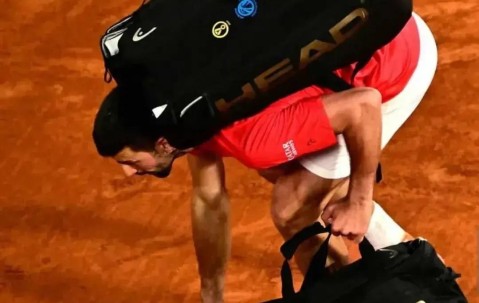 开云体育-包含德约科维奇在加拿大队比赛中败北，比分优势明显引发热议！的词条