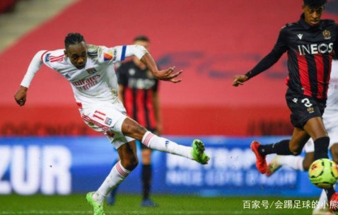 开云-西亚卡姆在利物浦比赛中惊险取胜，回归赛场引发热议！的简单介绍