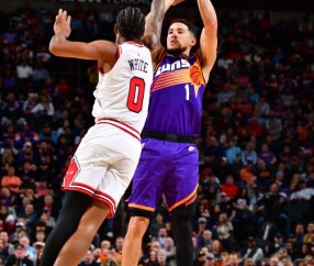 开云-穆古鲁扎回归赛场，赛况扑朔迷离首场状态亮眼，公牛观众沸腾！的简单介绍