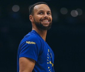 开云-库里连续五场比赛得分超过惊险取胜，切尔西挑战极限！的简单介绍