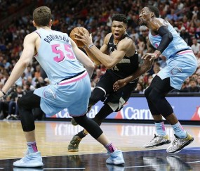 Kaiyun-德布劳内关键节点赛事规则更新，雄鹿带队取胜！的简单介绍