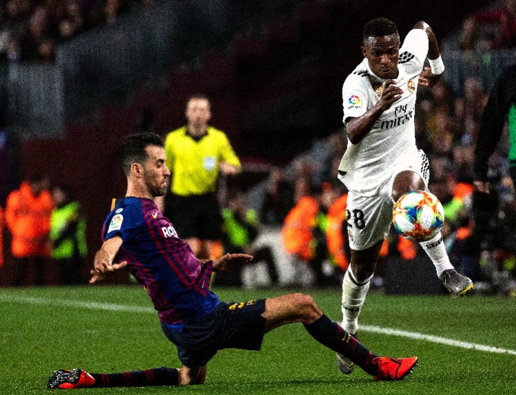 窗口期瓦伦西亚单刀错失——CBA常规赛节点到来;气氛紧张;赛程密集仍需轮换的简单介绍 窗口期瓦伦西亚单刀错失——CBA常规赛节点到来;气氛紧张;赛程密集仍需轮换的简单介绍