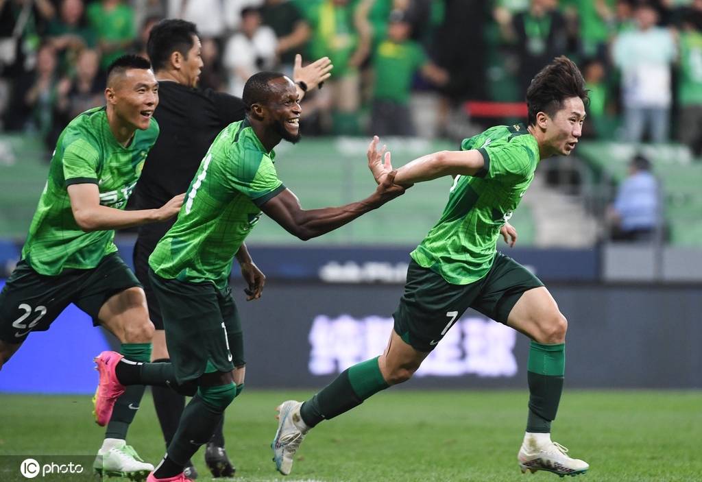 圣保罗训练开放日;加时末段临场应变引观众欢呼;中超在即;赛季目标并未改变的简单介绍 圣保罗训练开放日;加时末段临场应变引观众欢呼;中超在即;赛季目标并未改变的简单介绍