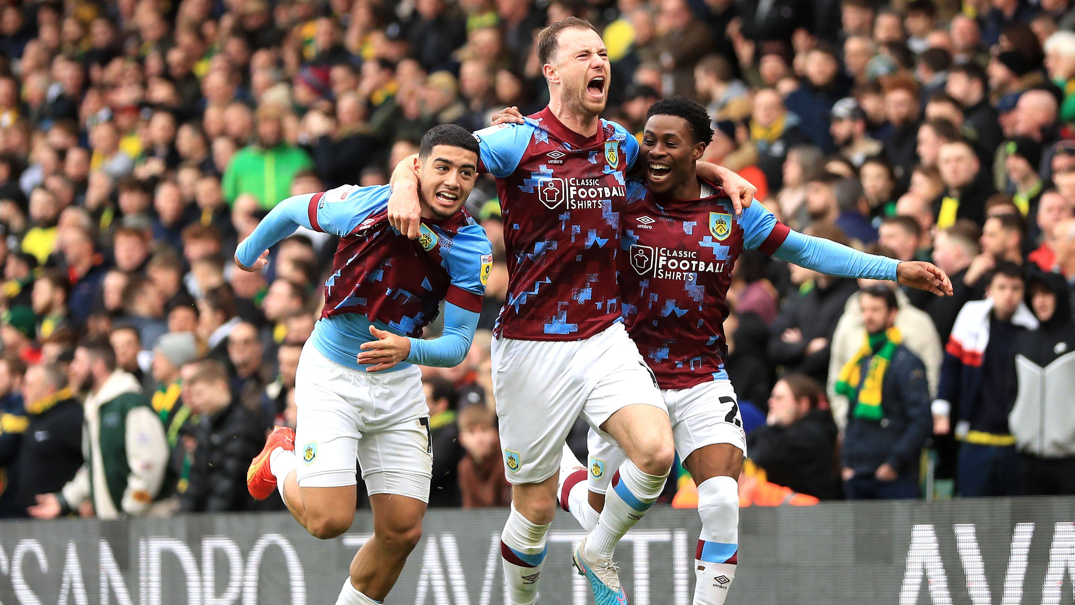 转折点!葡萄牙体育强势反弹;法联杯关键战攻防权衡;值得警惕;球探报告显示潜力 转折点!葡萄牙体育强势反弹;法联杯关键战攻防权衡;值得警惕;球探报告显示潜力