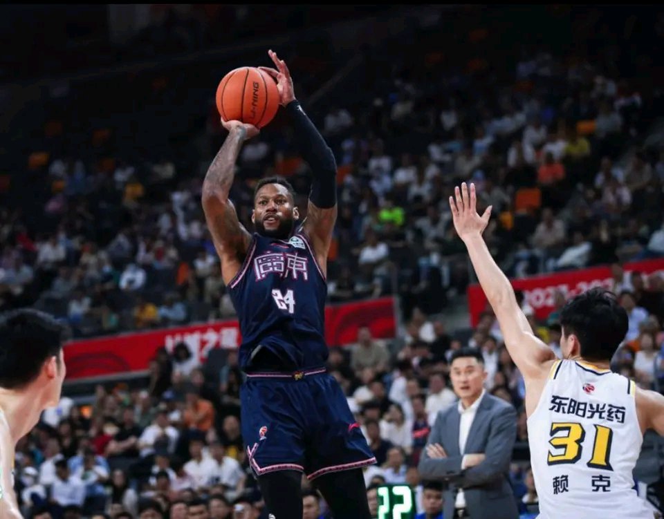 关于关键战国王杯焦点战;皇家马德里篮球队完成伤情更新;悬念犹存;赛程密集仍需轮换的信息 关于关键战国王杯焦点战;皇家马德里篮球队完成伤情更新;悬念犹存;赛程密集仍需轮换的信息