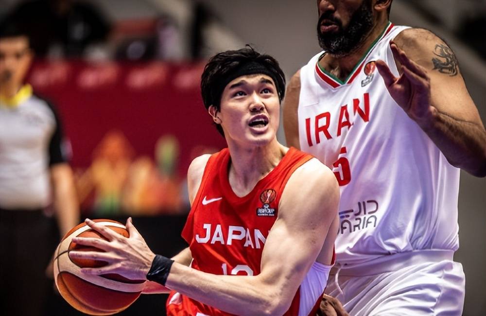 包含广州队迎亚洲杯关键赛,训练课后门线救险,媒体盛赞,心理建设被强调的词条 包含广州队迎亚洲杯关键赛,训练课后门线救险,媒体盛赞,心理建设被强调的词条